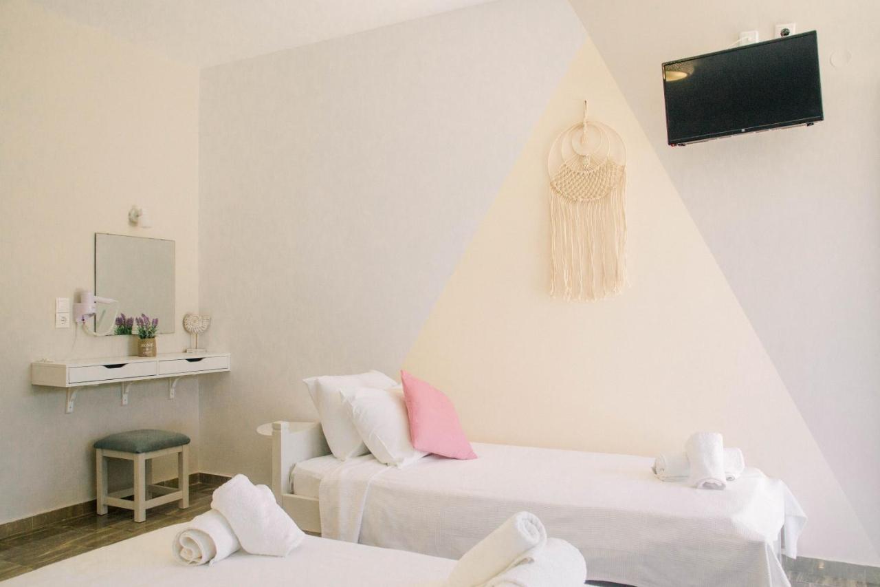 Theodora Rooms Poros Town Exterior foto